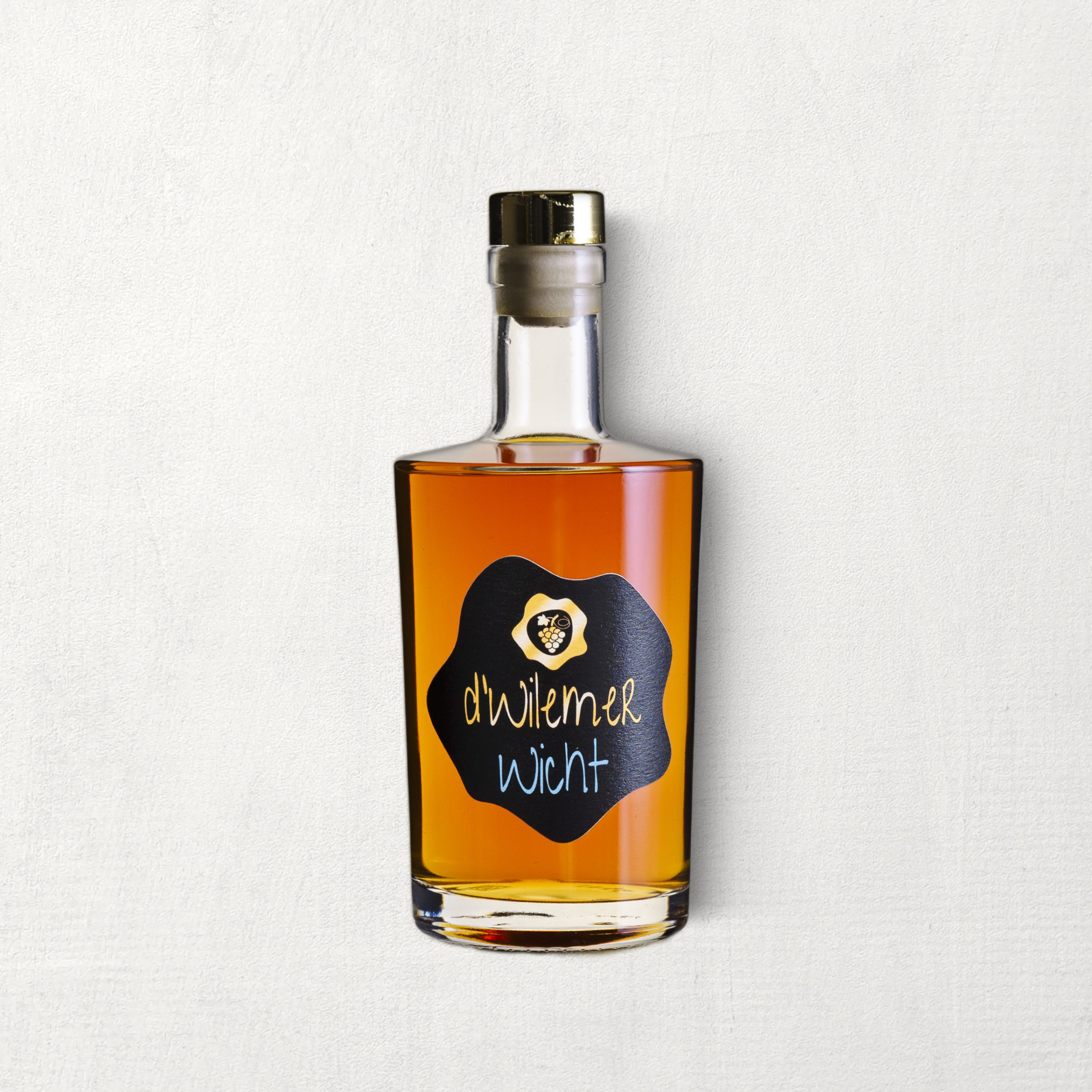 Weingemeinschaft, Wein kaufen, Wil ZH, Sauvignon Blanc, Riesling Silvaner, Chardonnday, Räuschling, Blanc de Noir, Pinot Noir, Pinot Noir Barrique, Divin, Winzer Weinsuppe, 8196, Le Charmant, Prosecco, Schaumwein, Kirsch, Schnaps, Brand